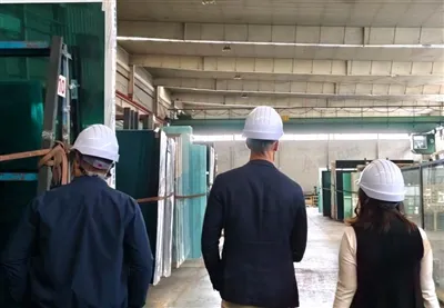 Klijenti Belġjani Żuru MIGO GLASS Għall-Verifika tal-Fabbrika, Tnedija ta' Sħ...